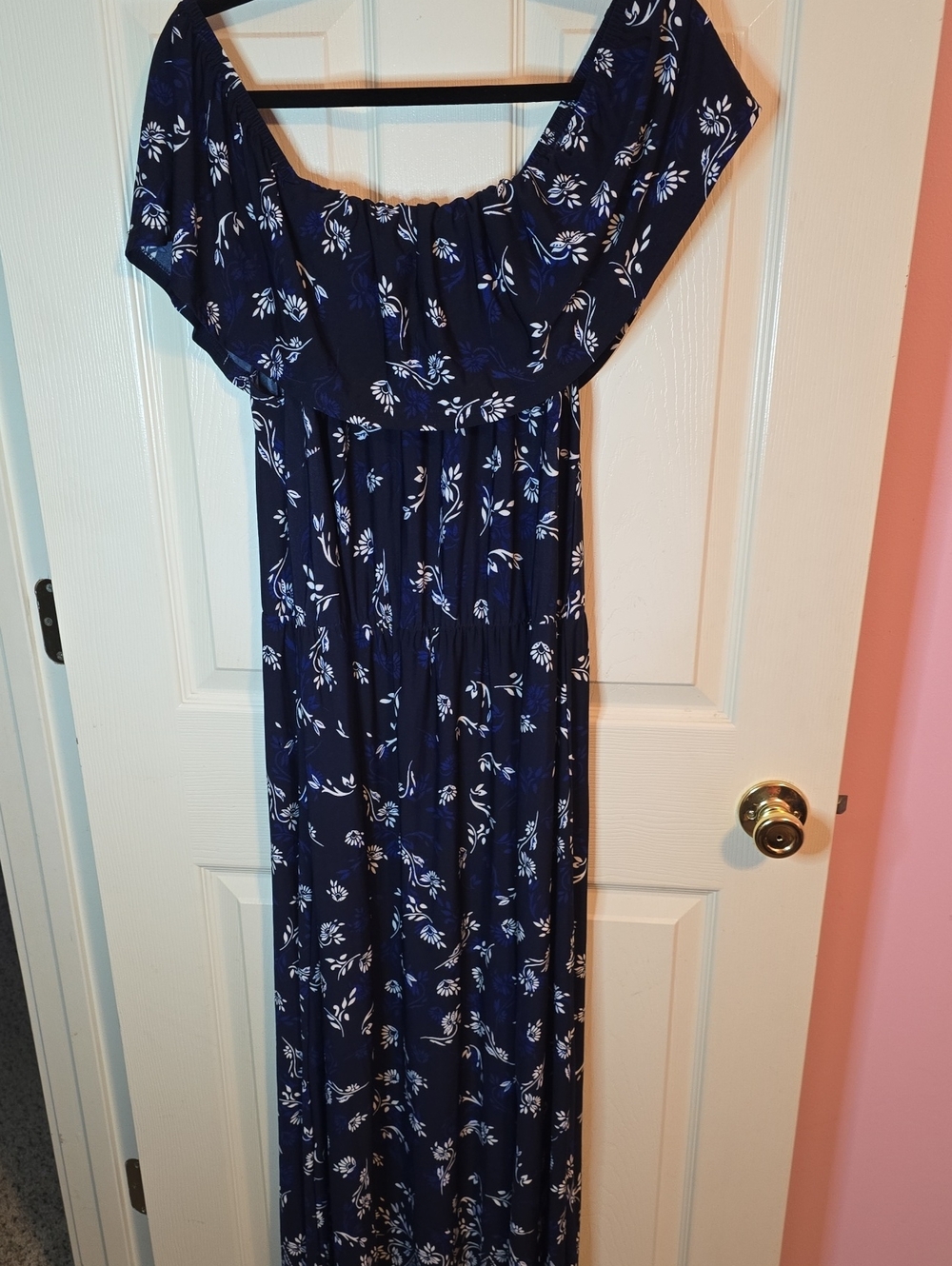 Navy Floral Off-The-Shoulder Maxi‎ Dress